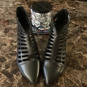 Black RockPort Trutech heels